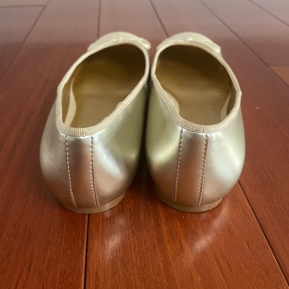 NWOT Champagne Gold Ballet Flats - Picture 4 of 6
